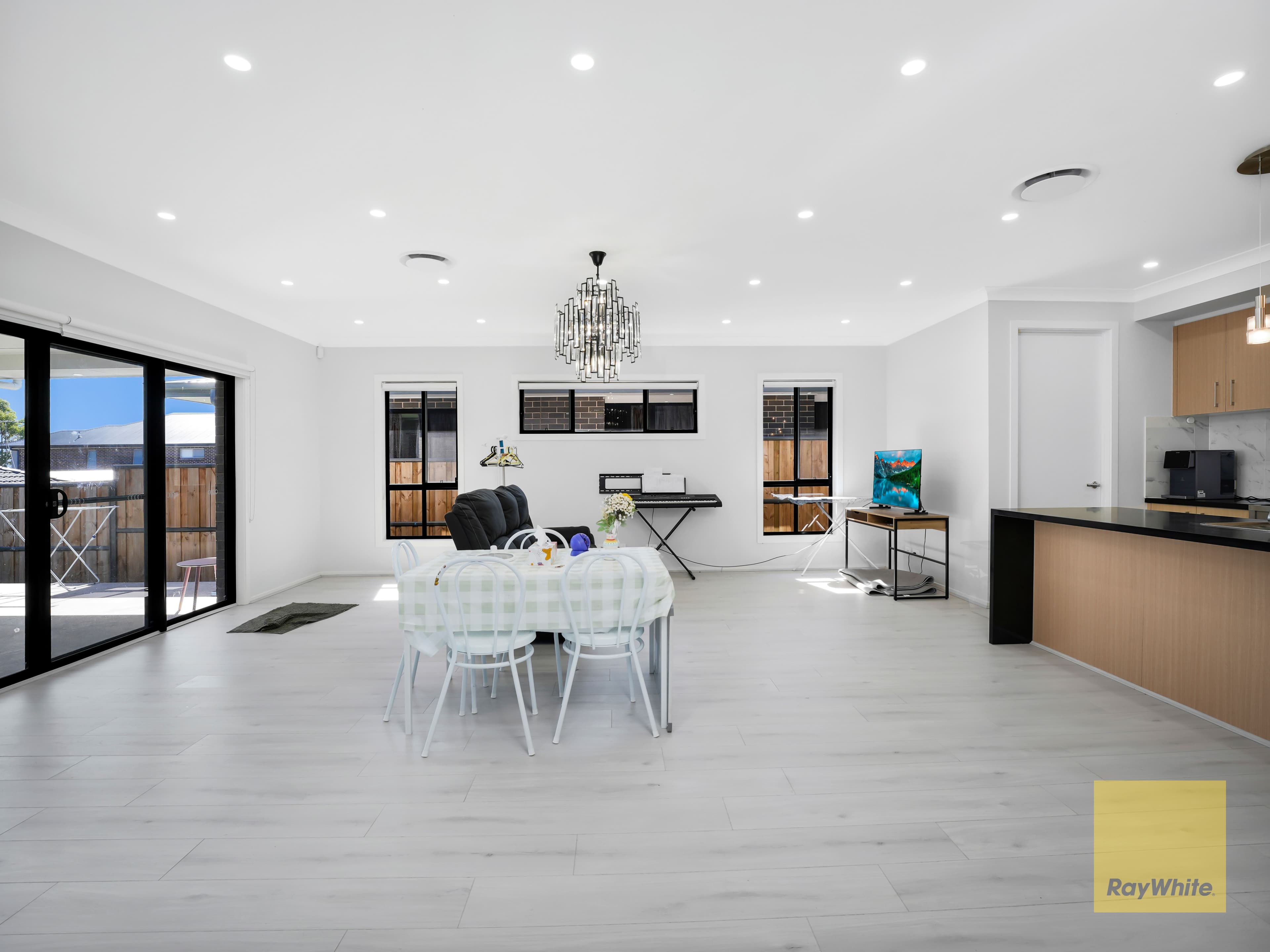 11 Castleton Crescent, Airds NSW 2560, Airds - Thumbnail 4