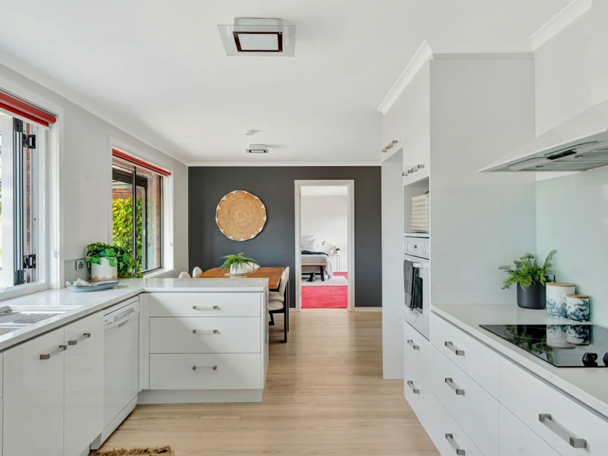 20 Denway Grove, NORWOOD, Norwood - Thumbnail 3