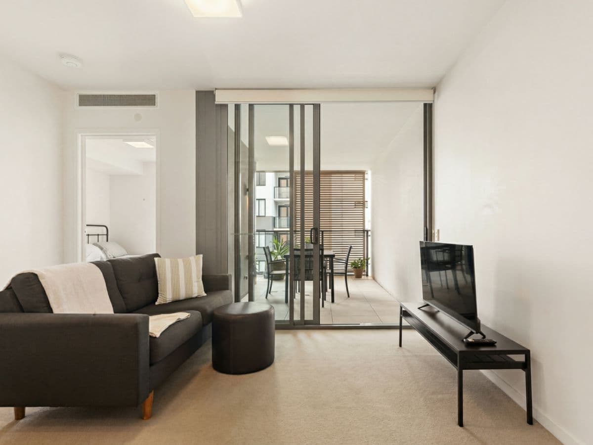 407/1 Aspinall Street, NUNDAH, Nundah - Thumbnail 4