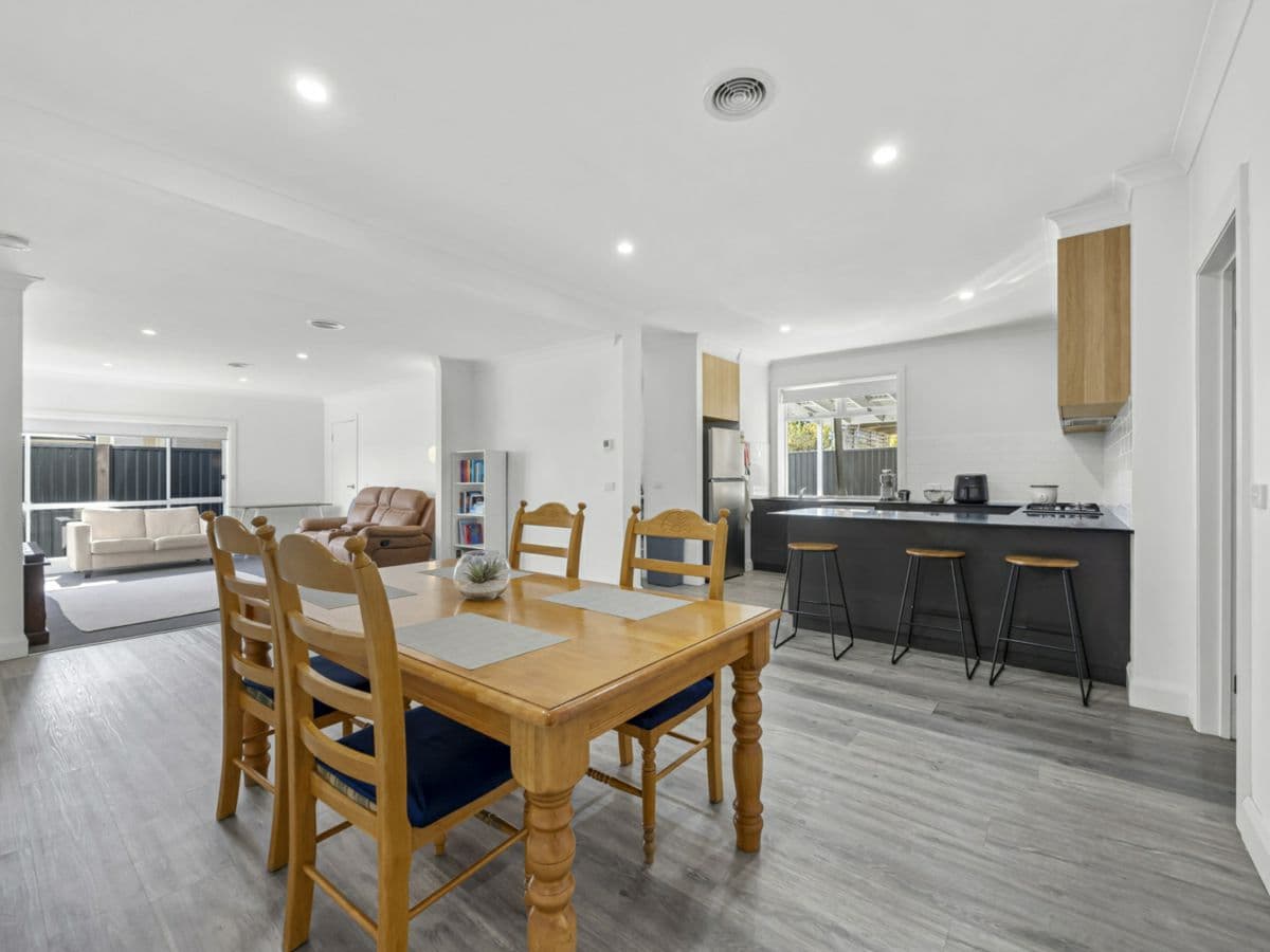 1106 Gregory Street, LAKE WENDOUREE, Lake Wendouree - Thumbnail 7