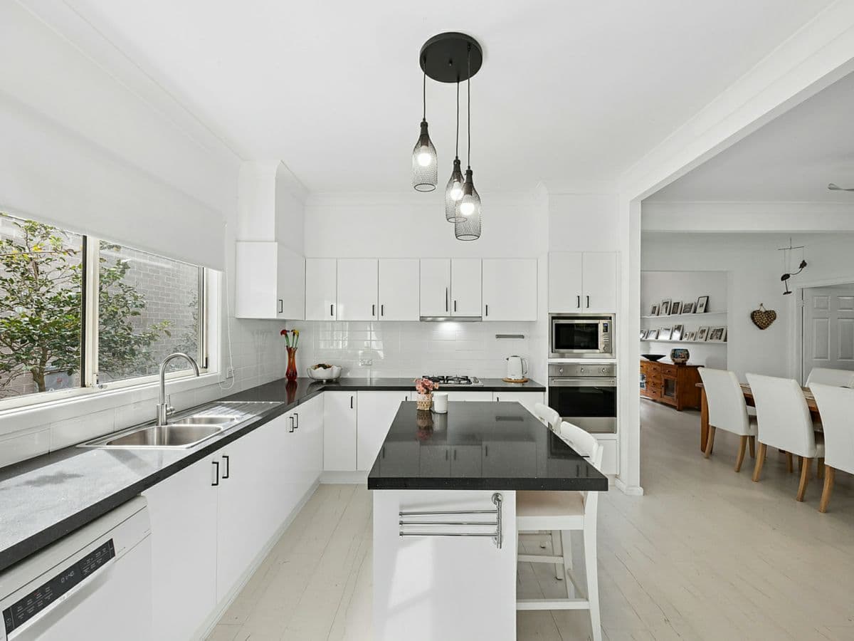133 Bateau Bay Road, BATEAU BAY, Bateau Bay - Thumbnail 3