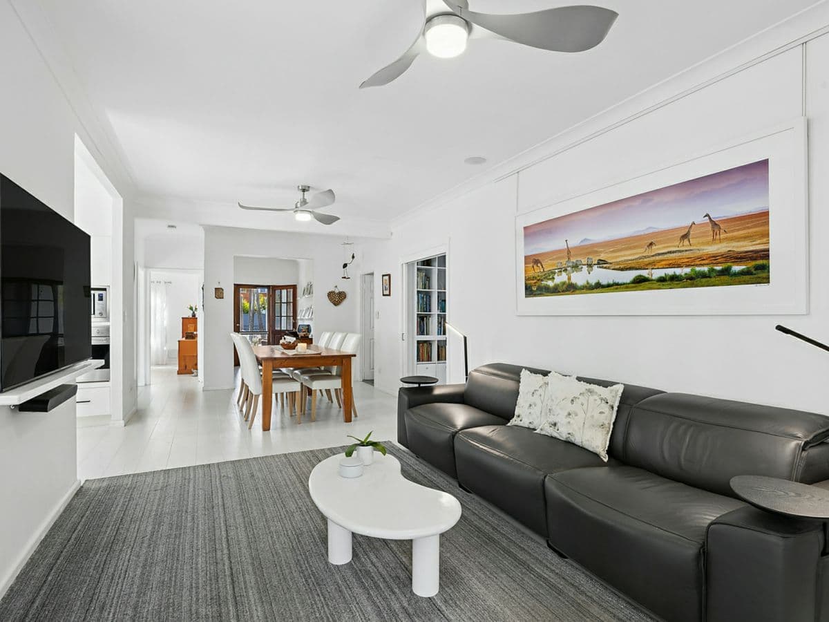 133 Bateau Bay Road, BATEAU BAY, Bateau Bay - Thumbnail 4