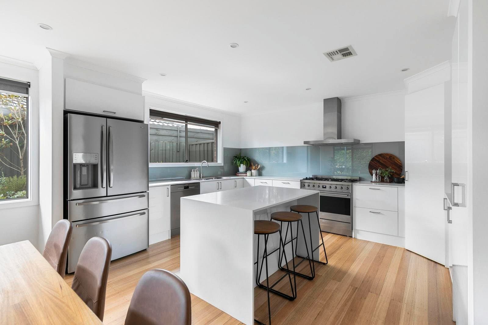 3 Melville Close, Keilor VIC 3036, Keilor - Thumbnail 2
