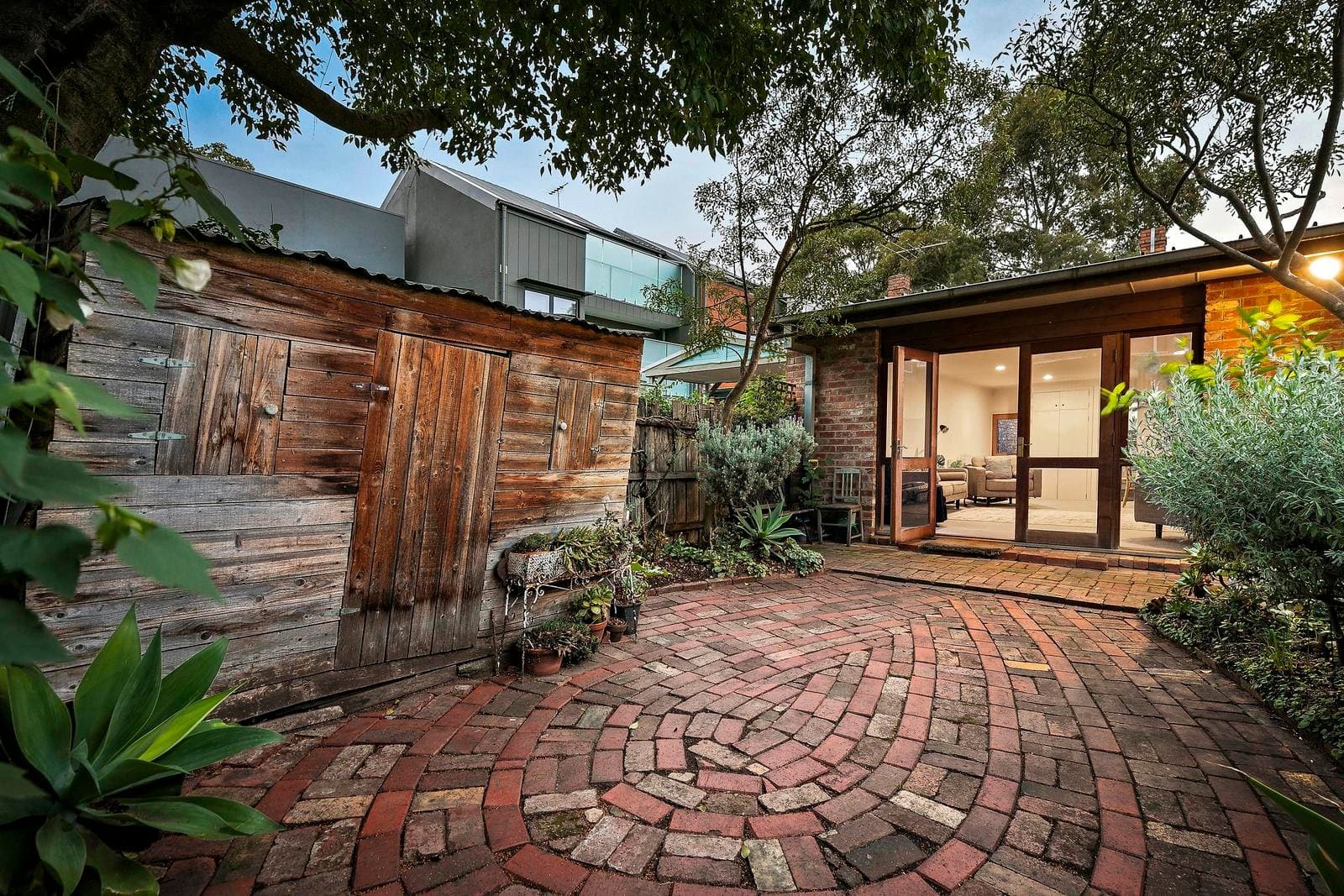 208 Barkly Street, Brunswick VIC 3056, Brunswick - Thumbnail 3