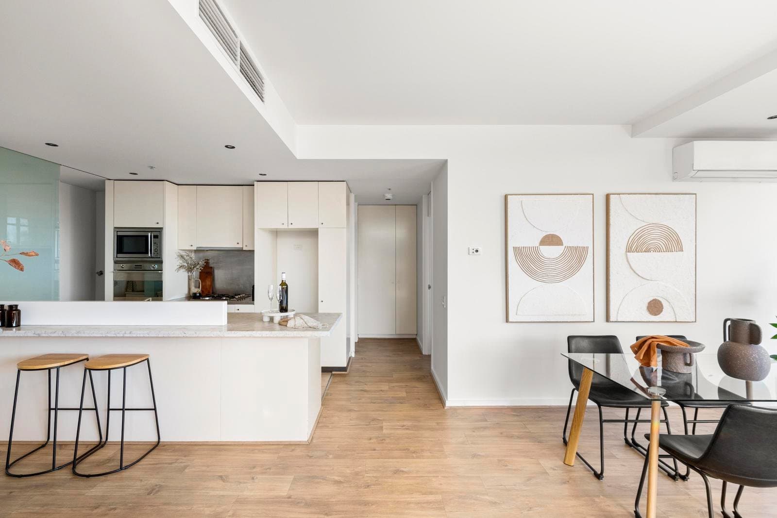 504/668 Swanston Street, Carlton VIC 3053, Carlton - Thumbnail 2