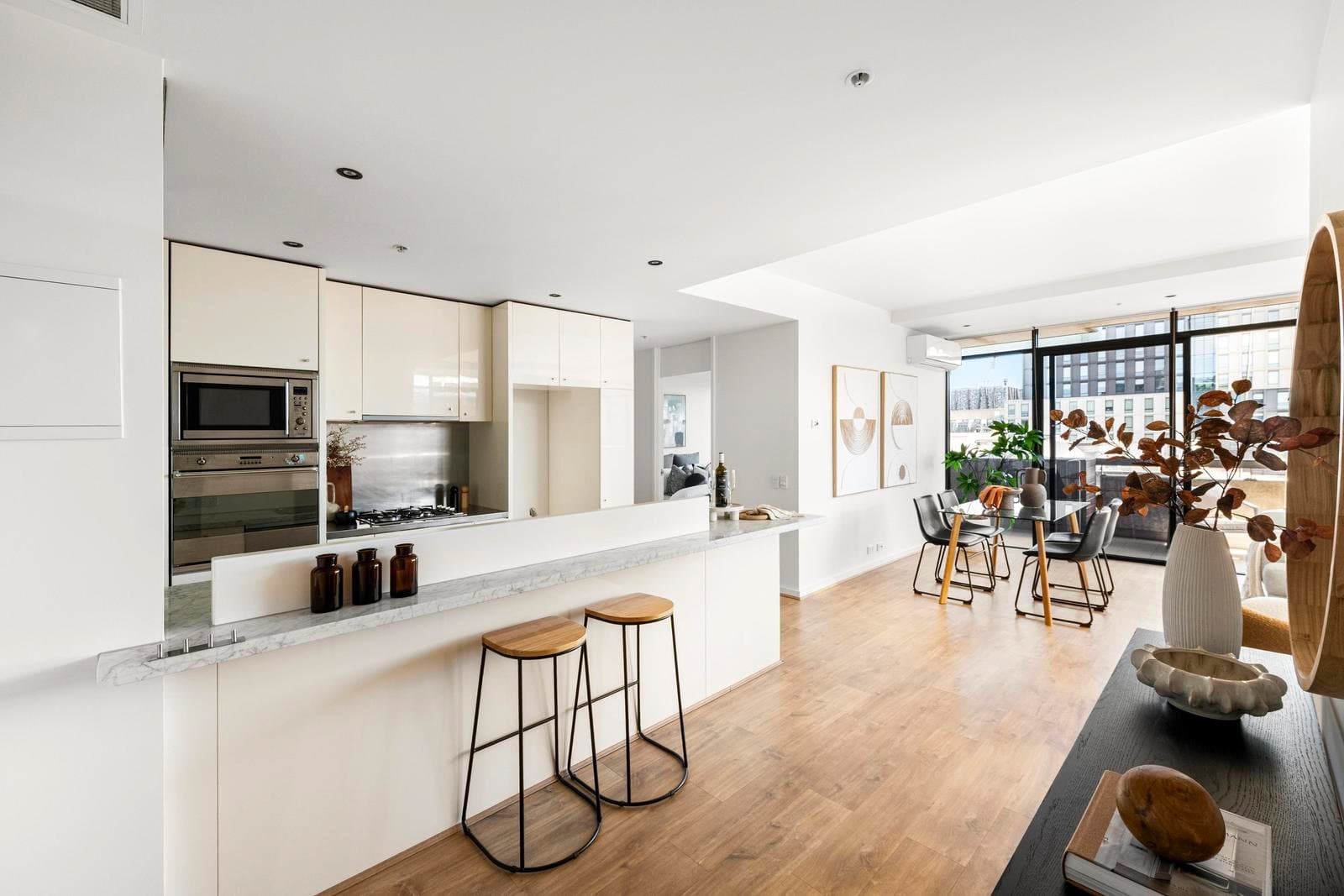 504/668 Swanston Street, Carlton VIC 3053, Carlton - Thumbnail 3