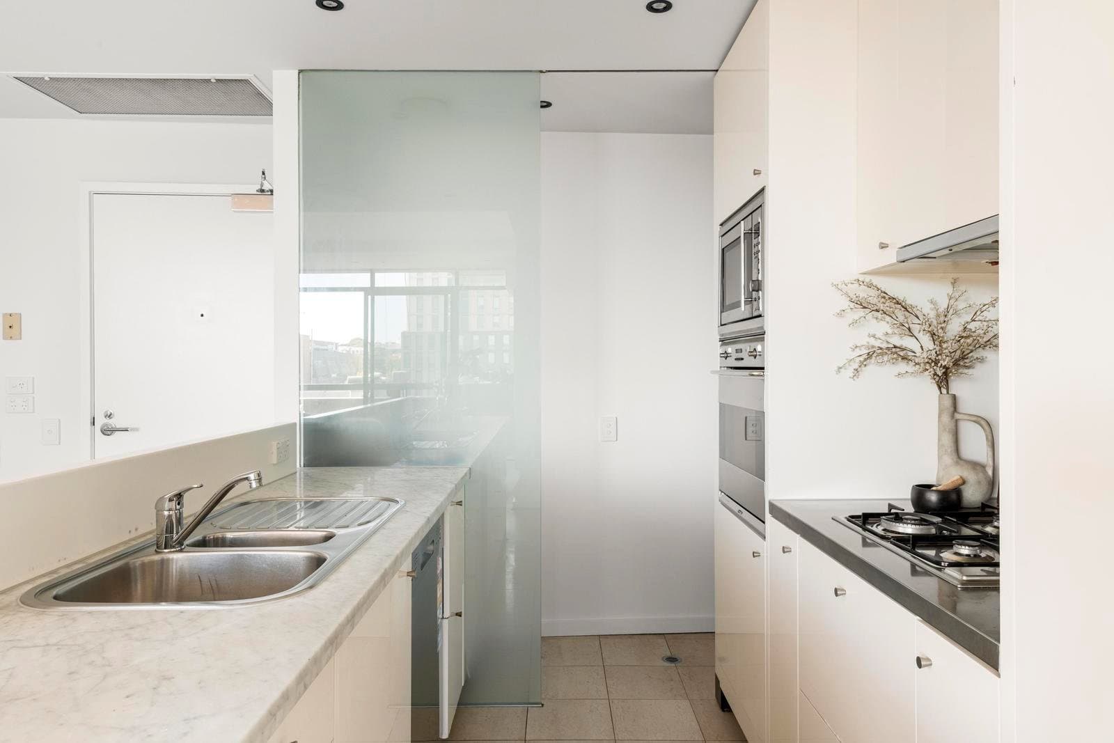 504/668 Swanston Street, Carlton VIC 3053, Carlton - Thumbnail 7