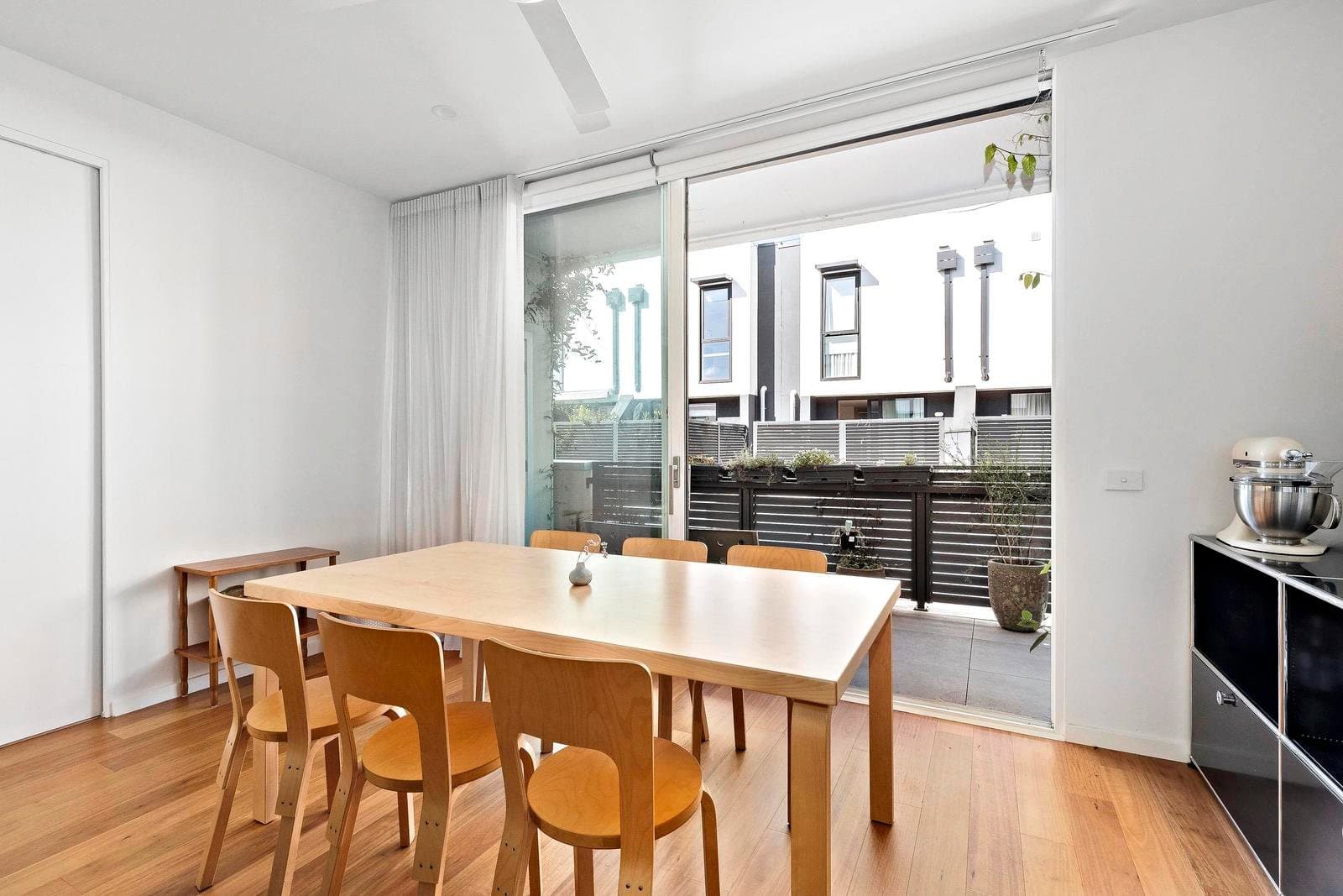 55/198 Beavers Road, Northcote VIC 3070, Northcote - Thumbnail 3