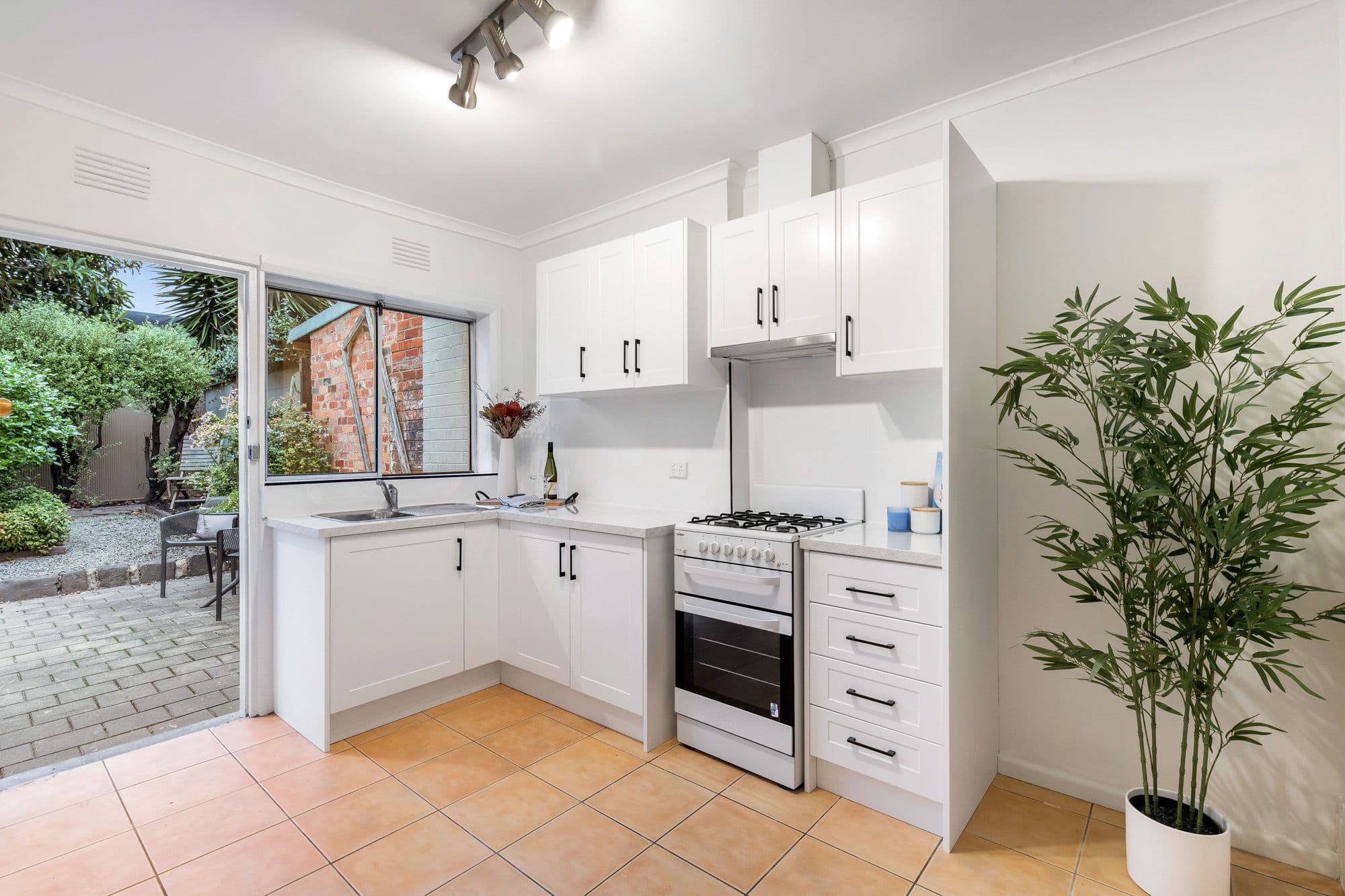 24 Evans Street, Brunswick VIC 3056, Brunswick - Thumbnail 7
