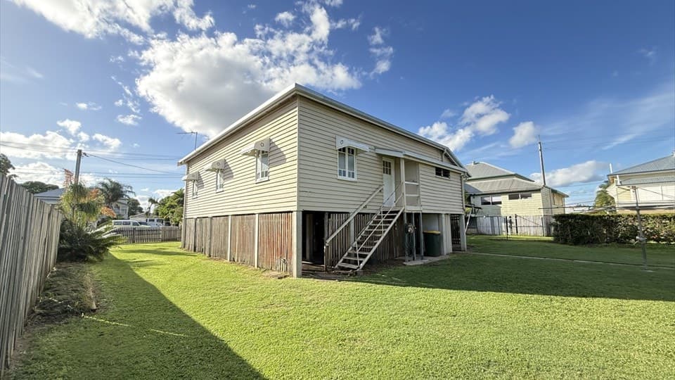 73 March Street, Maryborough - Thumbnail 2