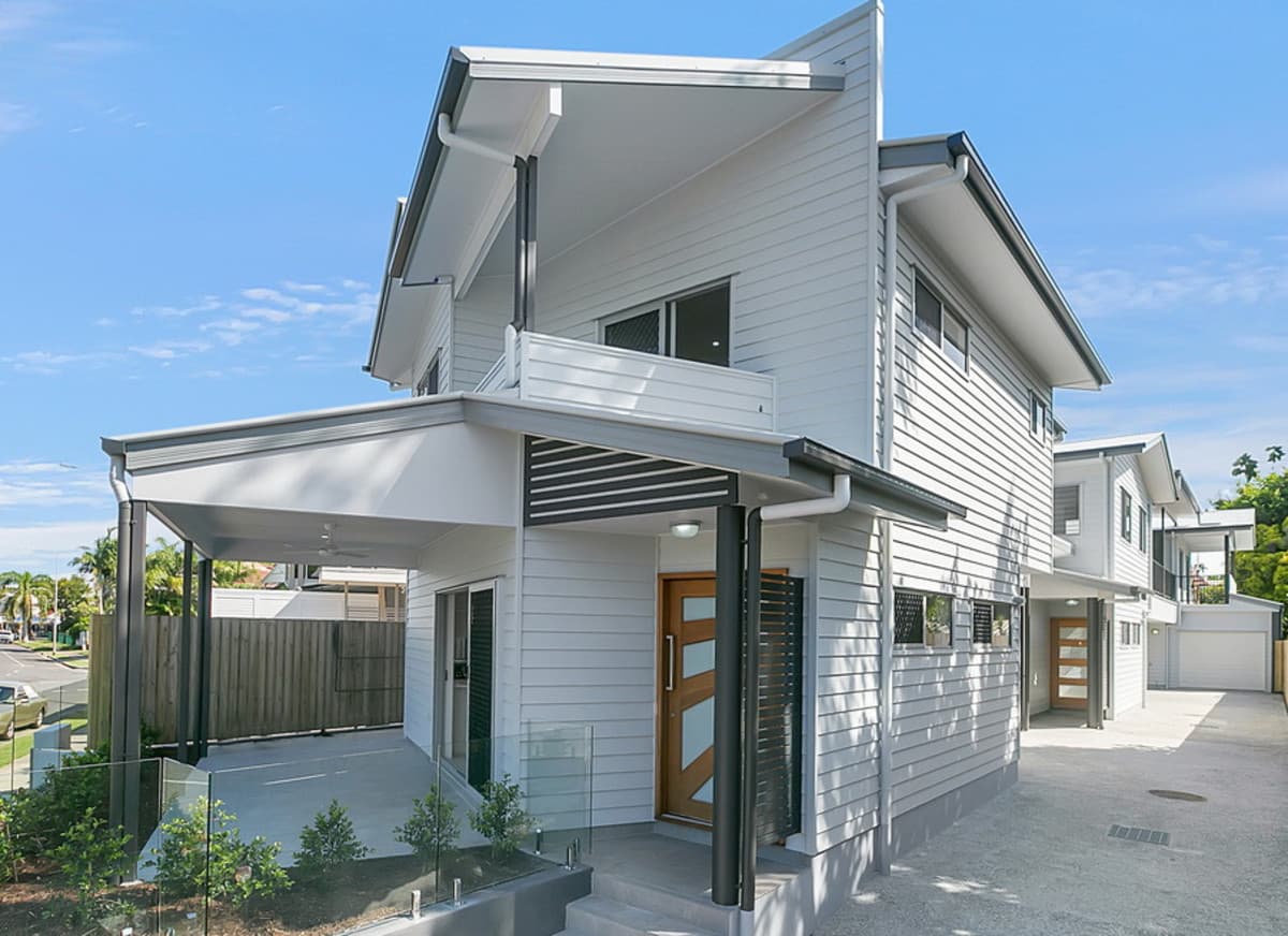 2/99 Wynnum Esplanade, Wynnum - Thumbnail 2