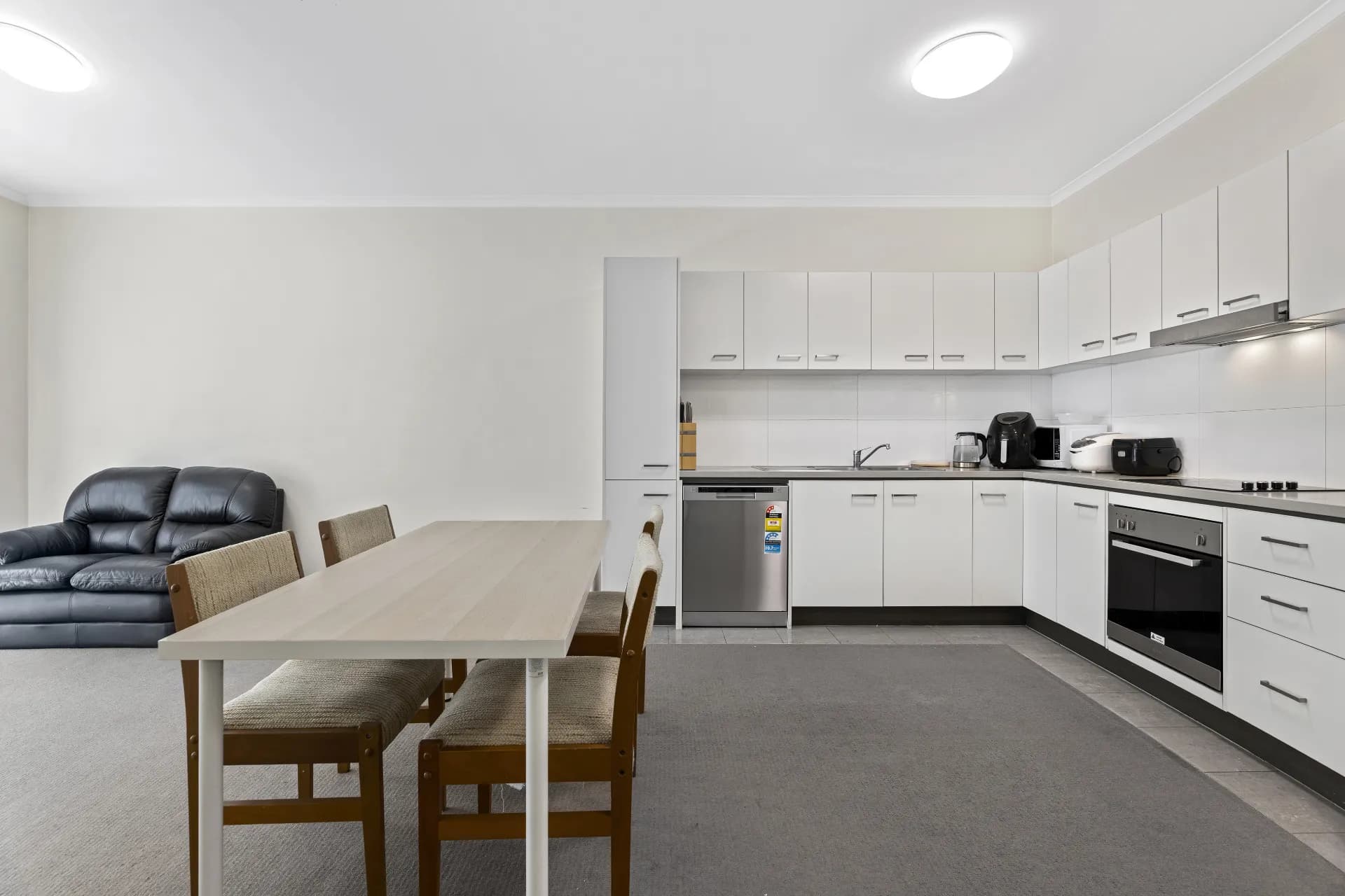 2/10 Light  Common Mawson Lakes, Mawson Lakes, SA, Mawson Lakes - Thumbnail 7