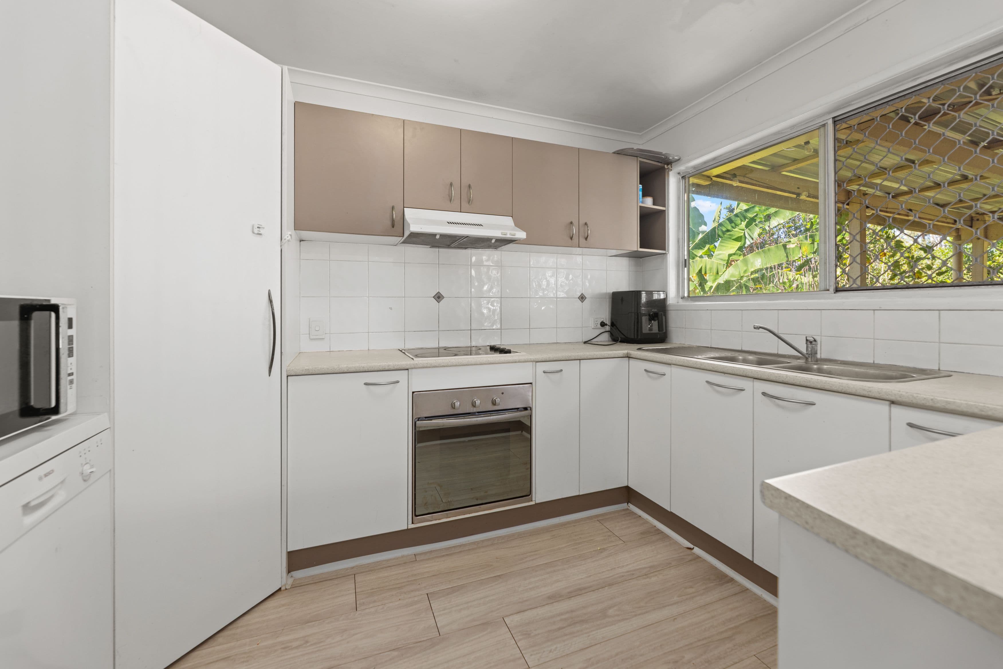 14 Richard Street, Caboolture QLD 4510, Caboolture - Thumbnail 8