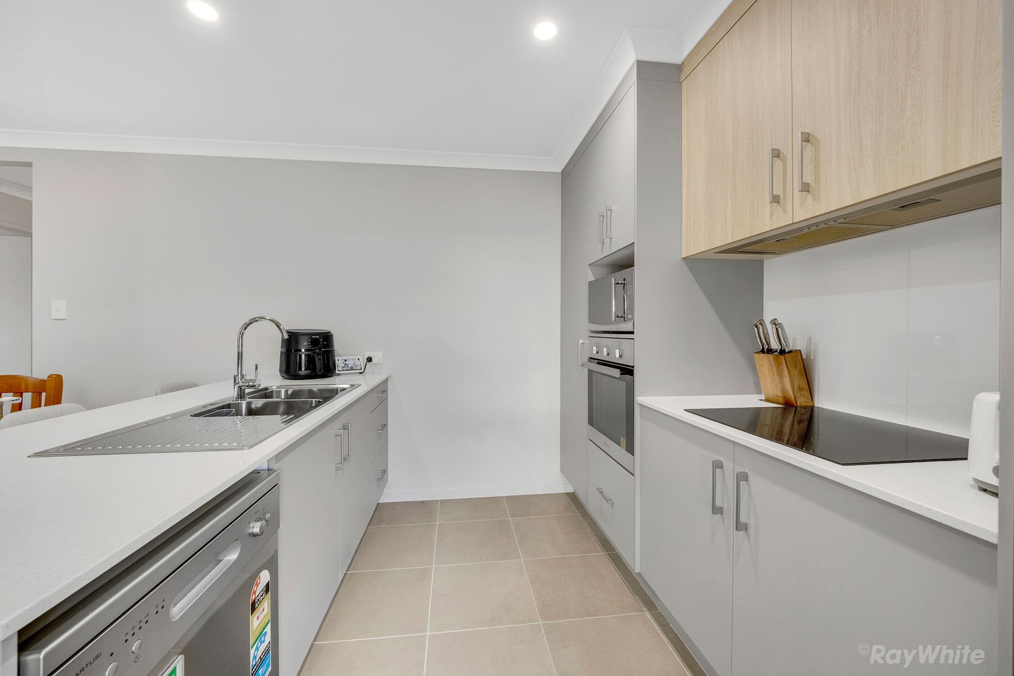 37 Bulimba Street, Tannum Sands QLD 4680, Tannum Sands - Thumbnail 6