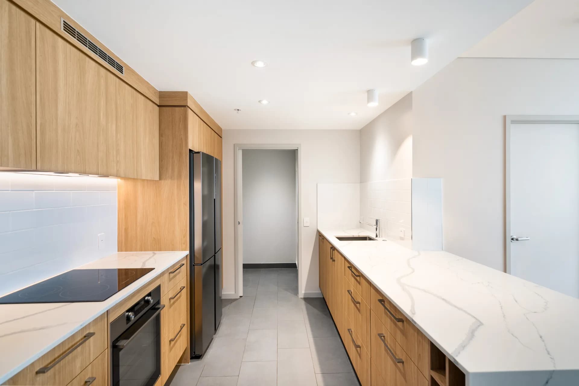 Type 3 residences - 163 Abbott Street, Cairns City, QLD, Cairns City - Thumbnail 4