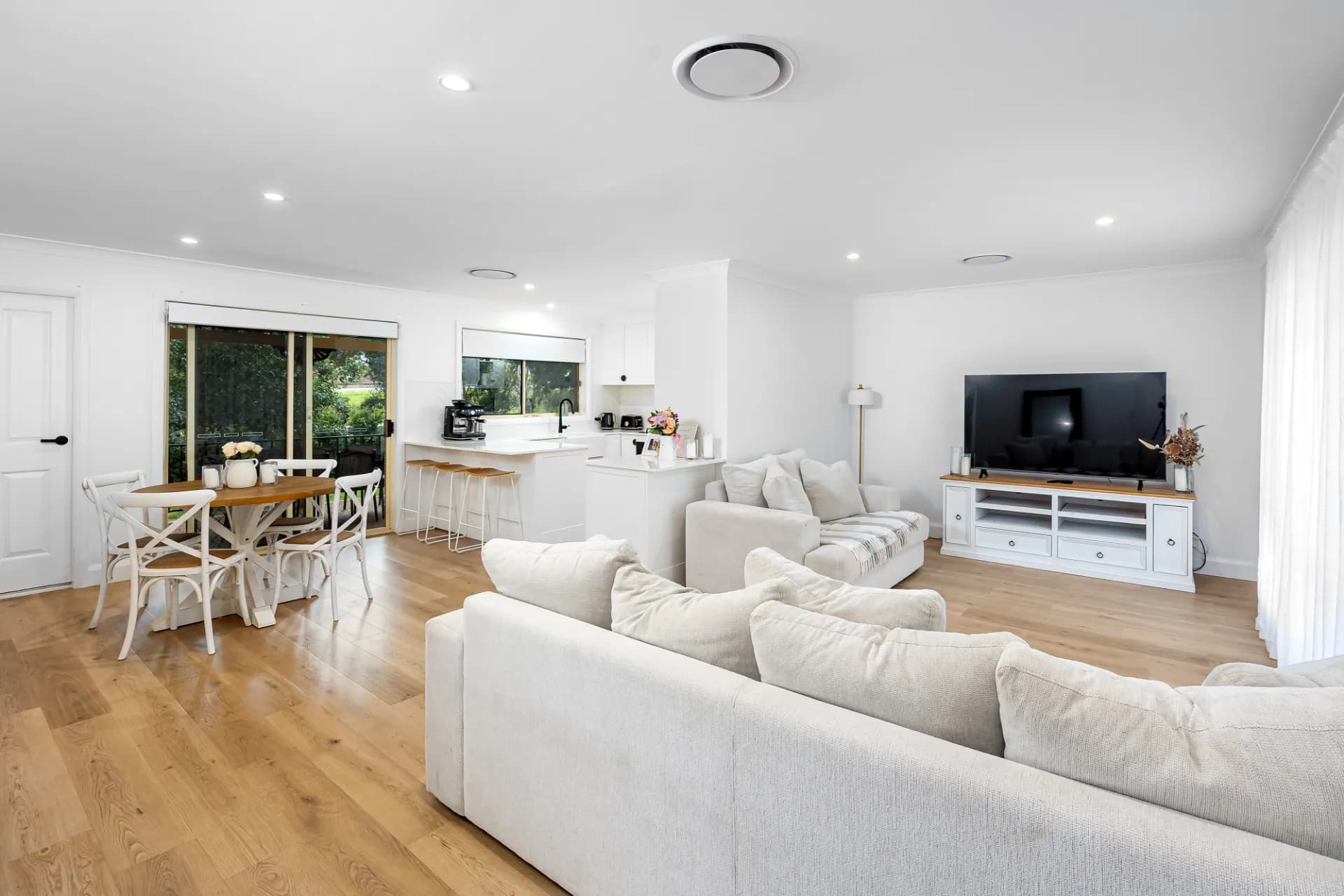 43 Brooklyn Drive, Bourkelands, NSW, Bourkelands - Thumbnail 2