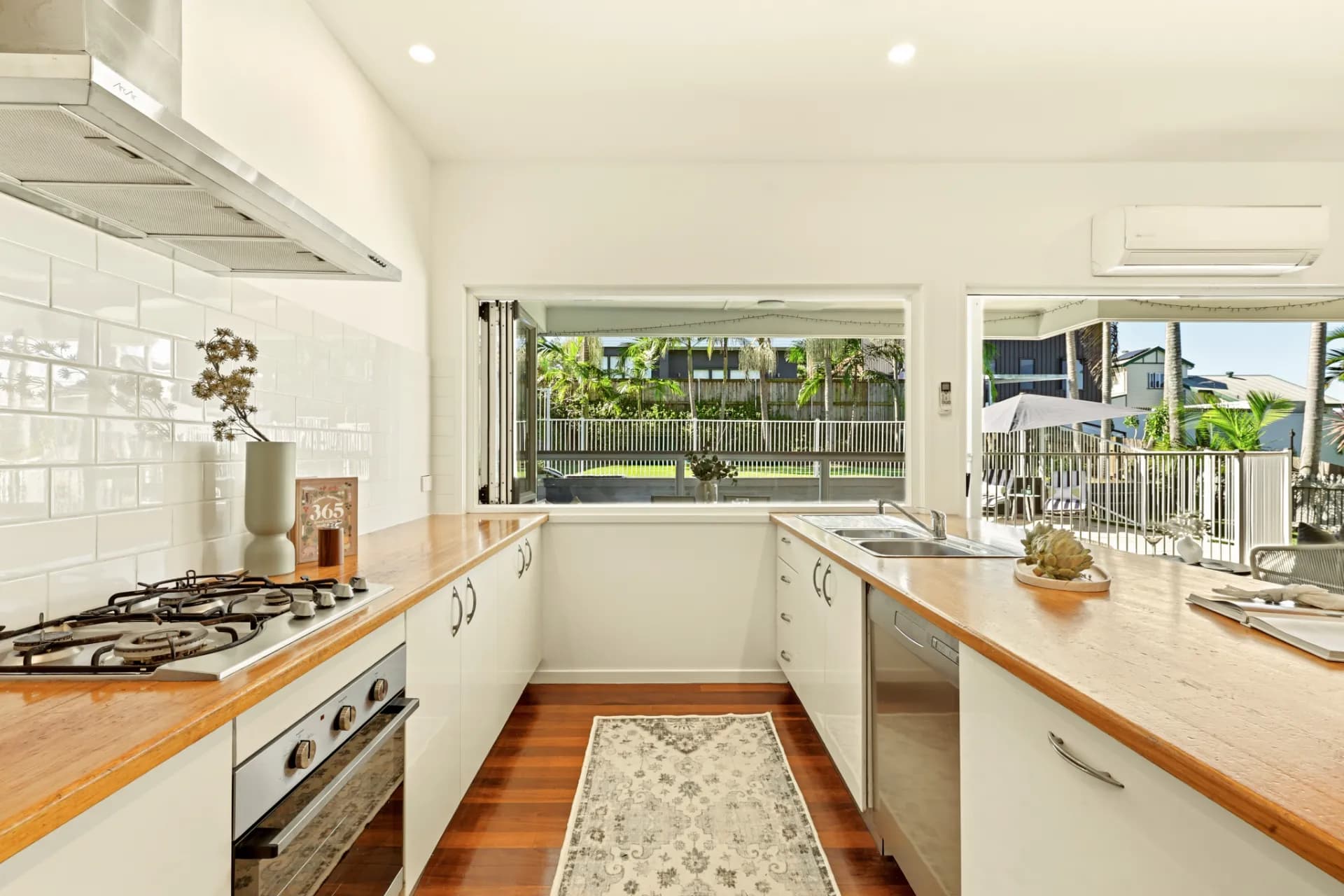 10 Deramore Street, Wavell Heights, QLD, Wavell Heights - Thumbnail 4