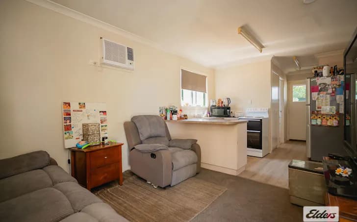 14 Powell Street, Roma, QLD, 4455, Roma - Thumbnail 2