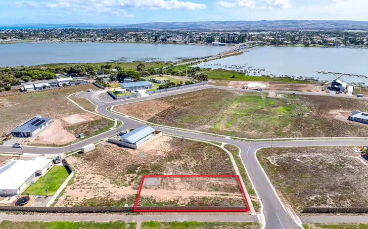 1 Gregory Circuit, Hindmarsh Island, SA, 5214, Hindmarsh Island - Thumbnail 3
