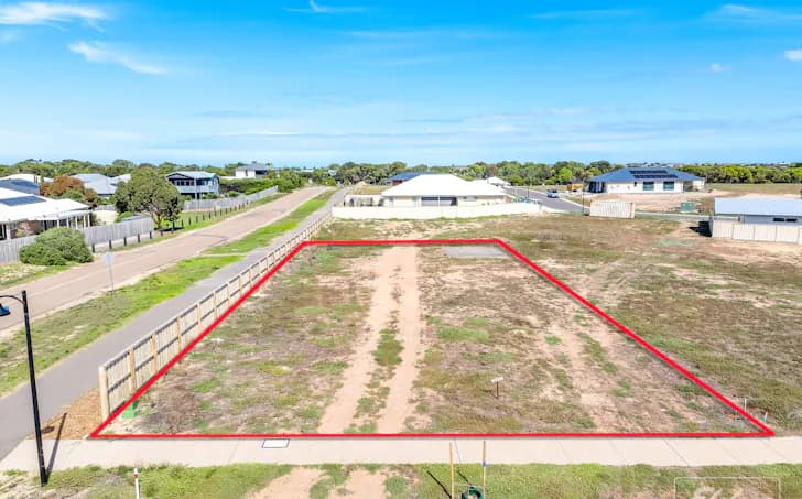 1 Gregory Circuit, Hindmarsh Island, SA, 5214, Hindmarsh Island - Thumbnail 5