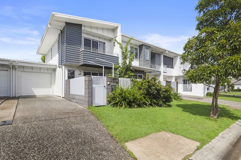 12 Indigo Road, Caloundra West - Thumbnail 2