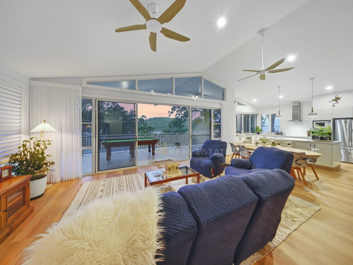 131 Cove Boulevard, North Arm Cove NSW 2324, North Arm Cove - Thumbnail 2