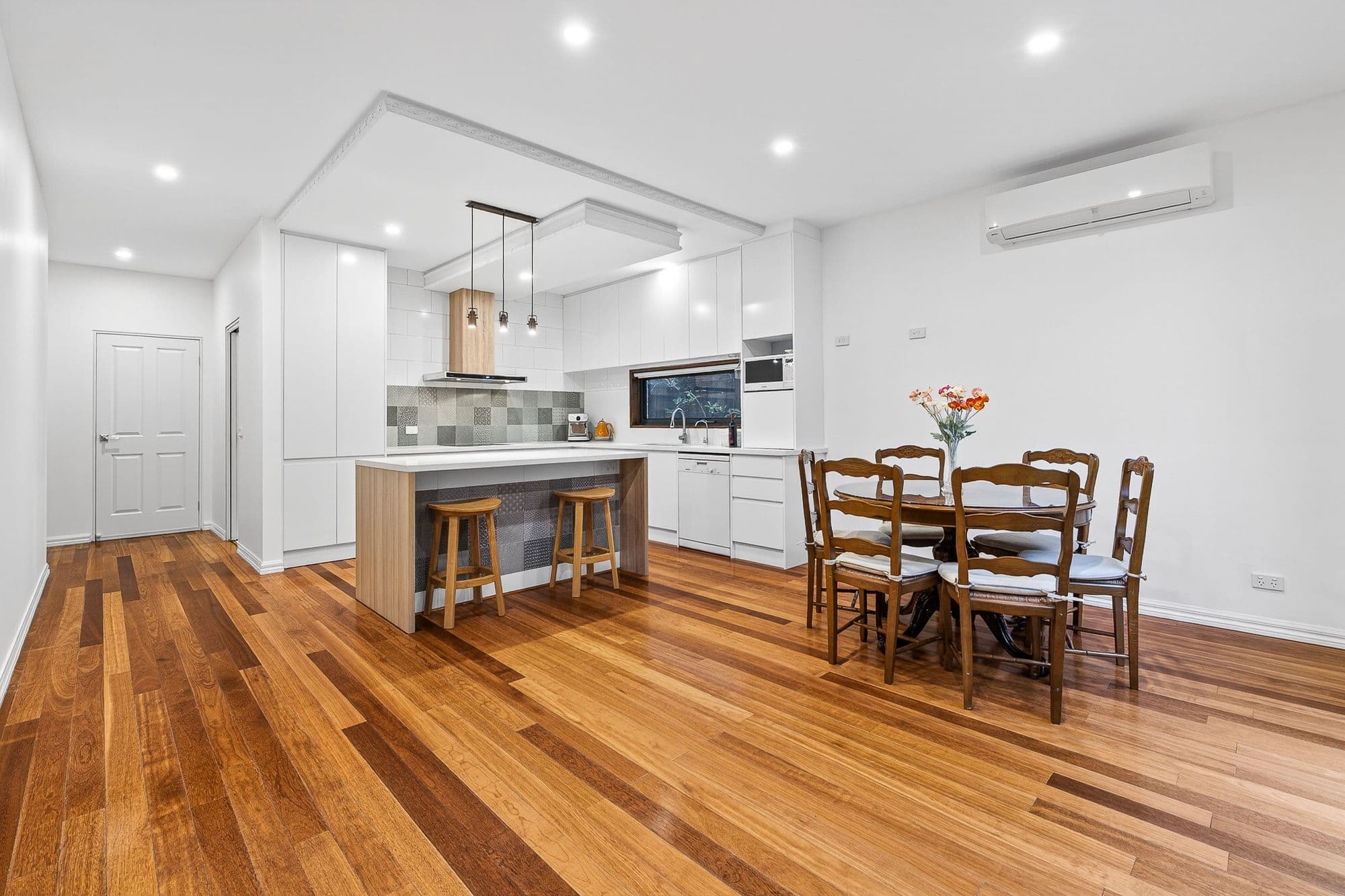 2/9 Karen Street, Box Hill North VIC 3129, Box Hill North - Thumbnail 5