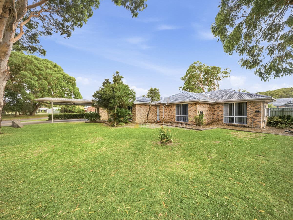 3 Clonmeen Circuit, Anna Bay NSW 2316, Anna Bay - Image 1