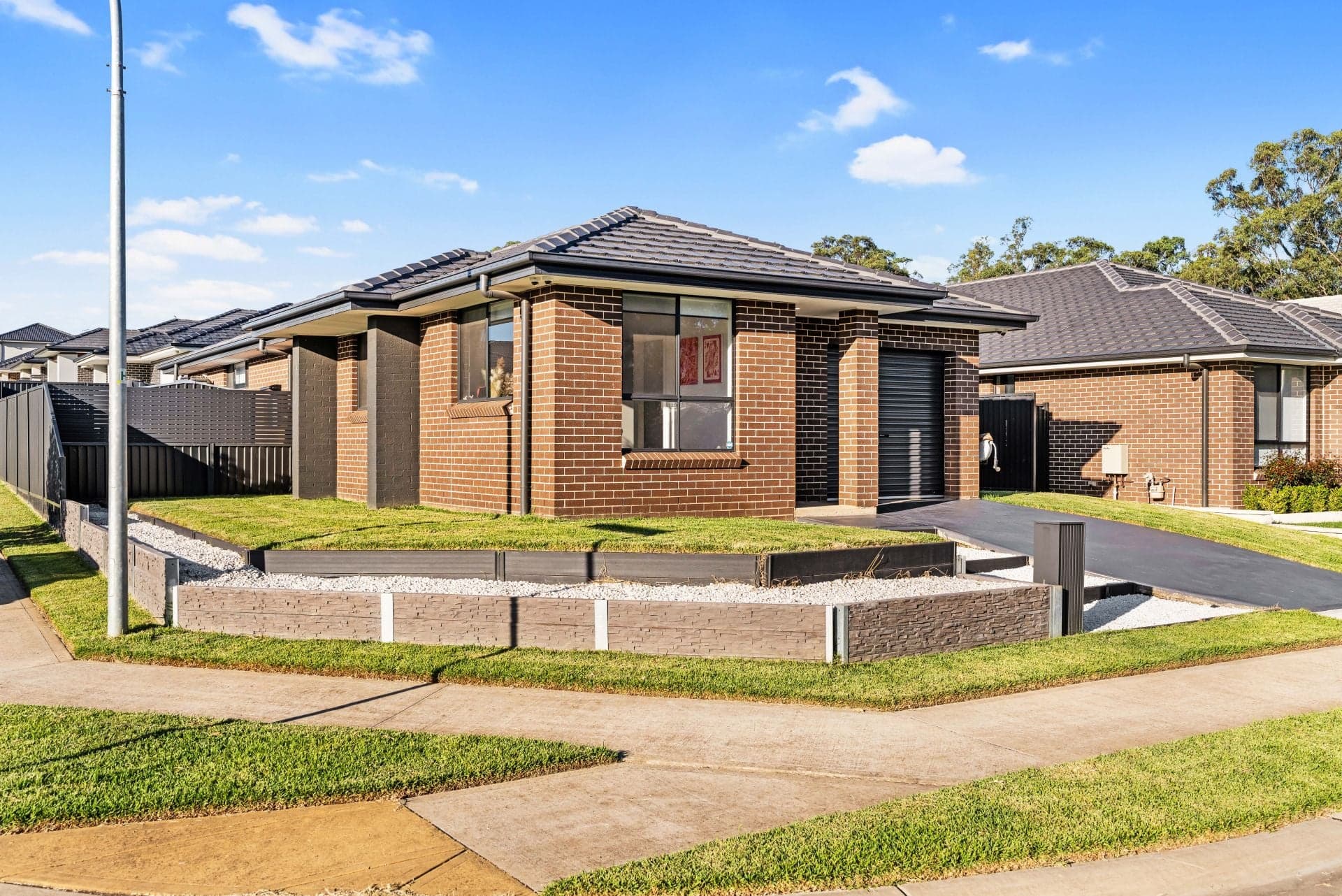 8 Leigham Holme Way, Tahmoor, Tahmoor - Thumbnail 2