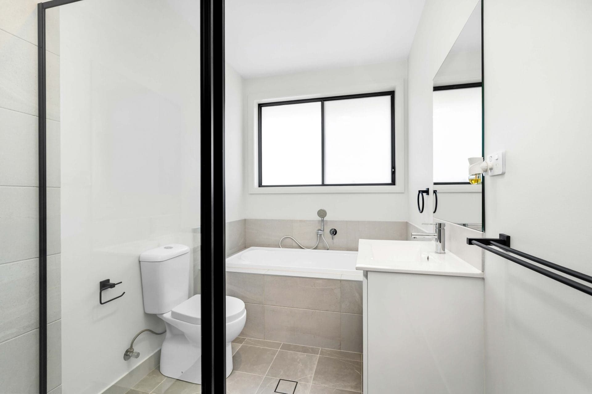 8 Leigham Holme Way, Tahmoor, Tahmoor - Thumbnail 8