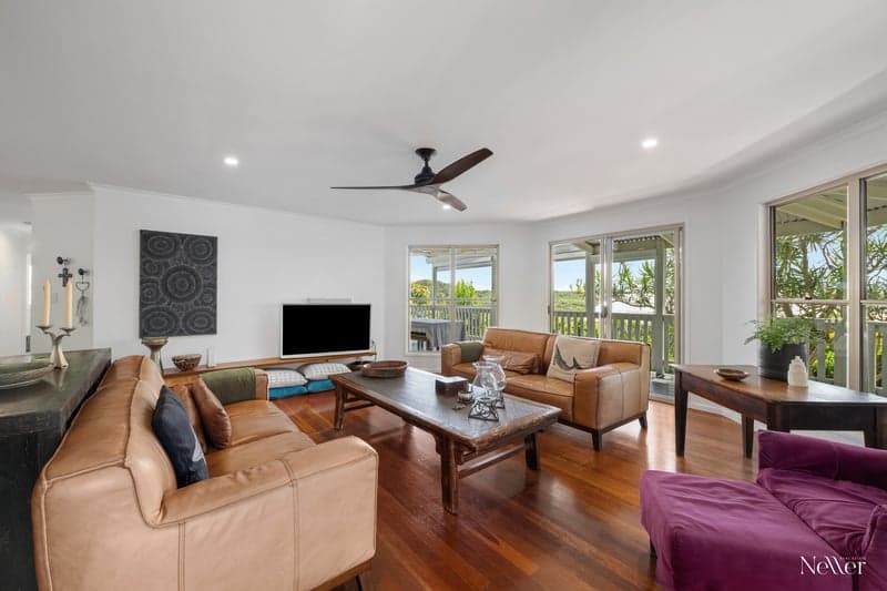6 Maheno Court, Sunrise Beach - Thumbnail 6