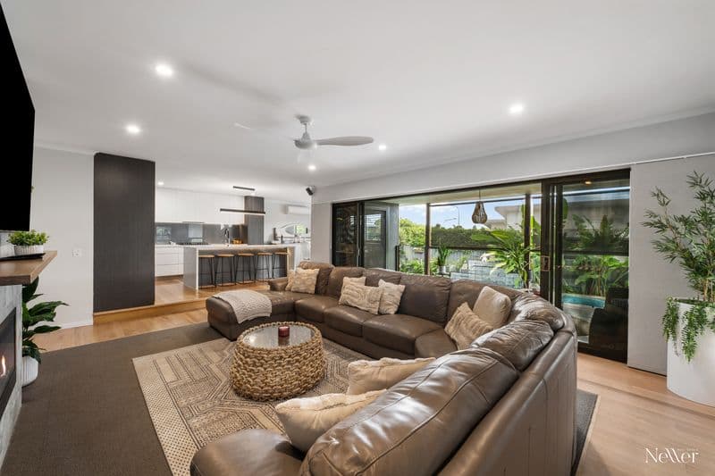 24 Honeyeater Crescent, Peregian Springs - Thumbnail 4