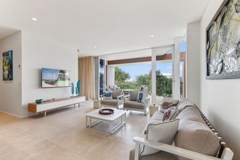 7/14 Jubilee Esplanade, Point Arkwright - Image 1