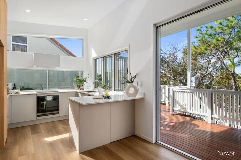 1 Ventura Street, Sunrise Beach - Thumbnail 5