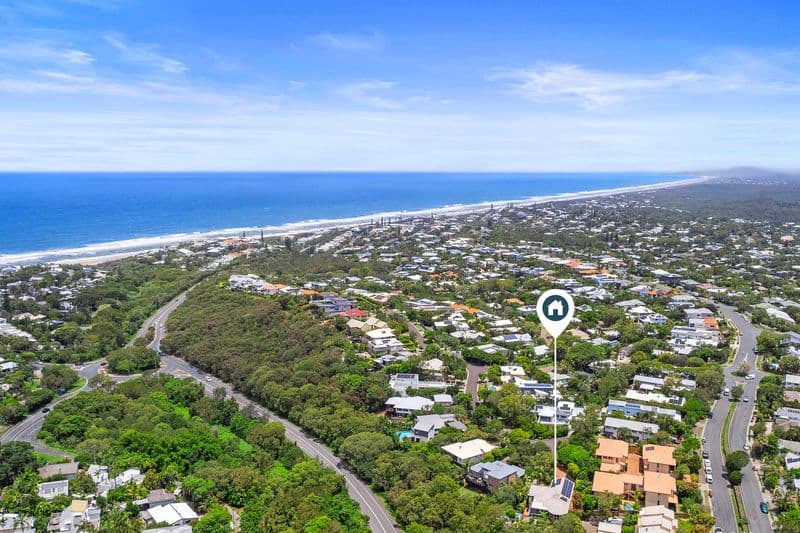14 Freedom Place, Sunrise Beach - Image 1