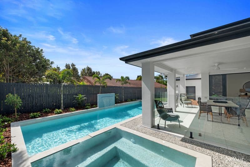 35 Woodlark Rise, Sunrise Beach - Image 1