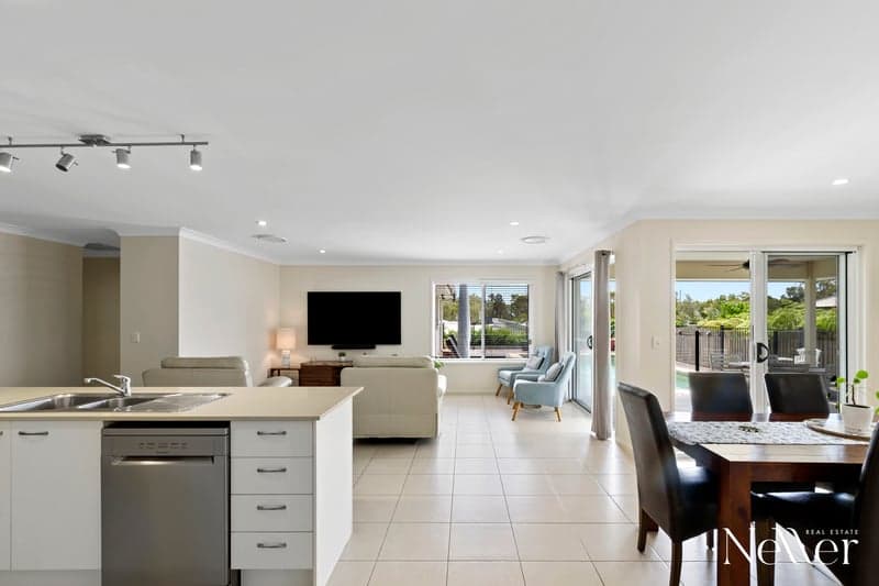 163 The Avenue, Peregian Springs - Thumbnail 3
