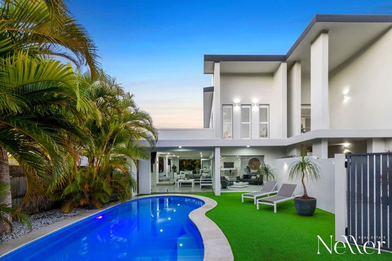 15 Aquarius Place, Alexandra Headland - Thumbnail 4