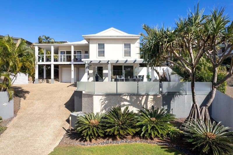9 Constellation Close, Sunrise Beach - Image 1