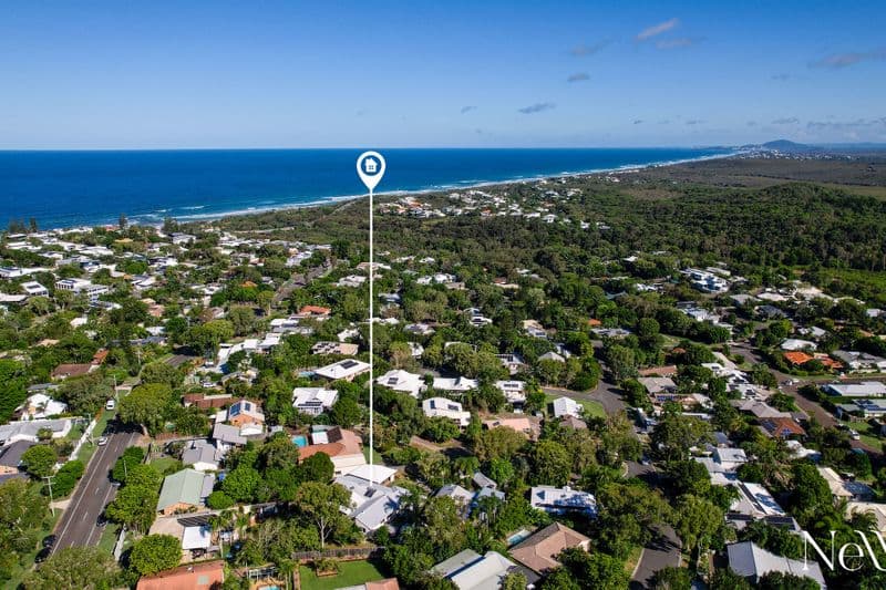 5 Intrepid Place, Sunrise Beach - Image 1