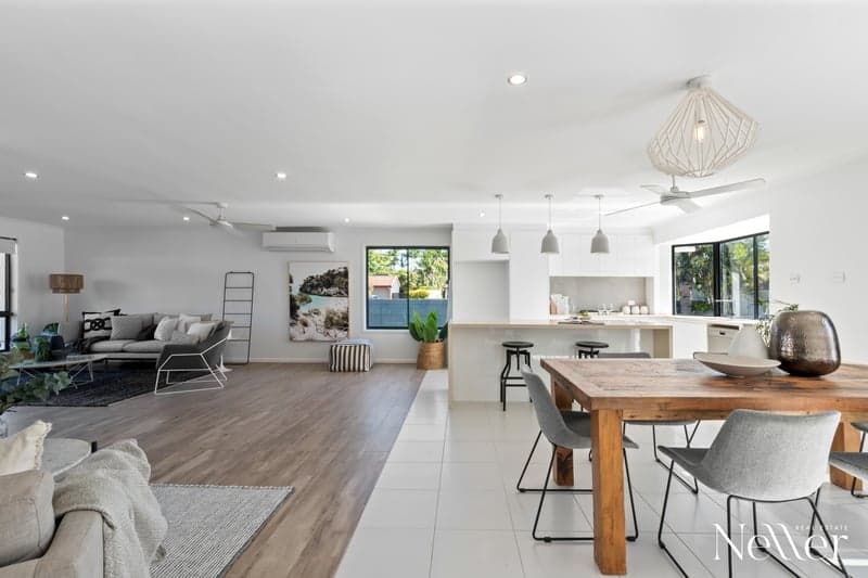 1 Newport Street, Sunrise Beach - Thumbnail 5