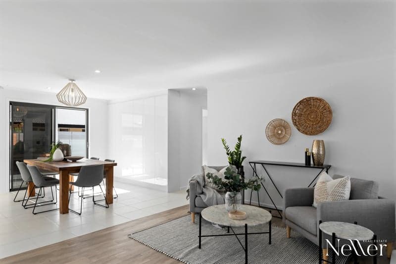 1 Newport Street, Sunrise Beach - Thumbnail 7
