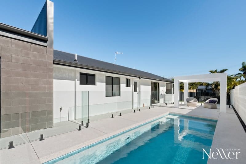 1 Newport Street, Sunrise Beach - Thumbnail 8