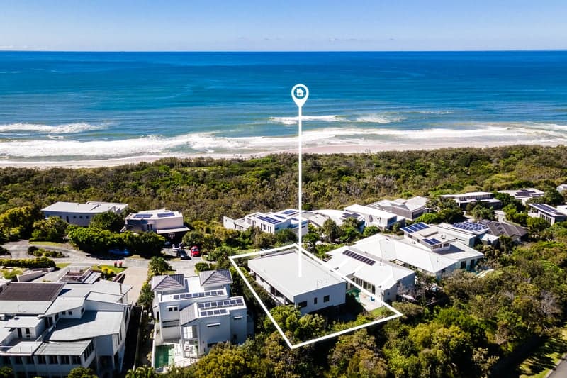 6 Noosa Dunes, Castaways Beach - Thumbnail 3