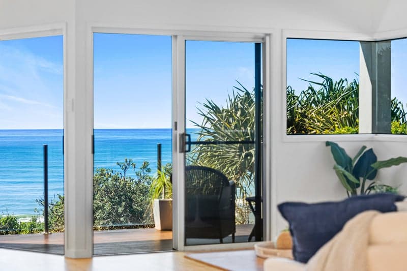 6 Noosa Dunes, Castaways Beach - Thumbnail 4