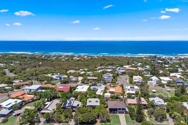 9 Lancewood Avenue, Peregian Beach - Thumbnail 2