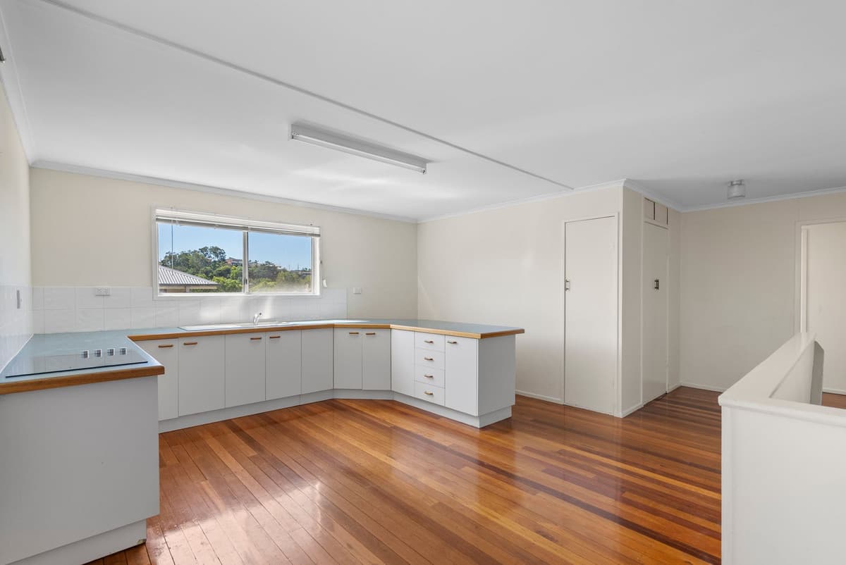 297 Kitchener Road Stafford Heights, Stafford Heights - Thumbnail 2
