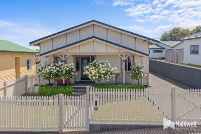3
 
 
 
  
 
 
 1
 
 
 
  
 
 
 2
 
 
 
 
 
 
 
 16 Henry Street, Devonport TAS 7310, Devonport - Thumbnail 3