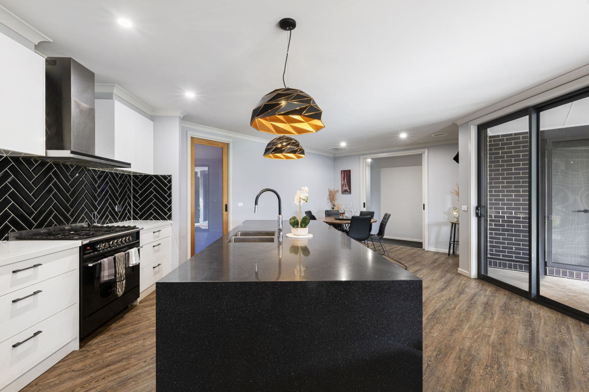 8 Boyd Court, Canadian, Canadian - Thumbnail 8