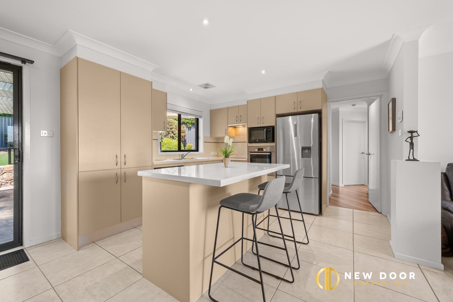 4 Colleano Street, Ngunnawal ACT, Ngunnawal - Thumbnail 2